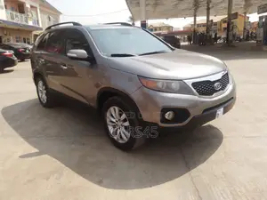Kia Sorento 2011 Gray