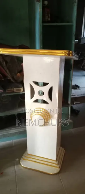 Single Pole Church Speaker Stand