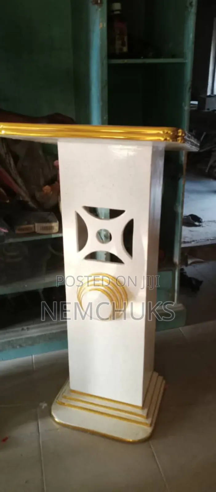 Single Pole Church Speaker Stand