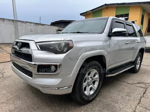 Toyota 4-Runner SR5 4dr 4x2 (4.0L 6cyl 5A) 2016 Silver