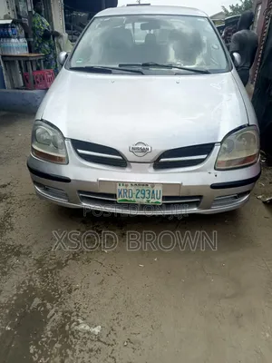 Nissan Almera Tino 2002 Silver