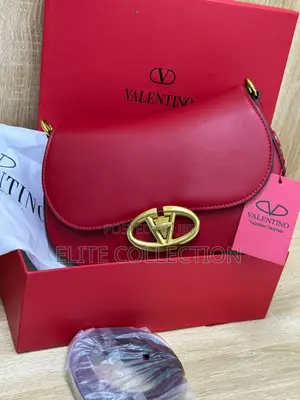 Valentino Bag Available in Colours Packaged With Box Medium Size