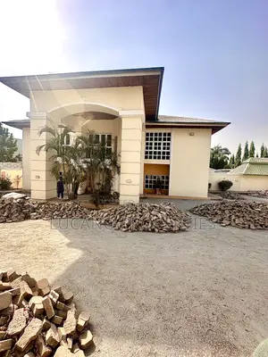 5bdrm Duplex in Wuse District for rent