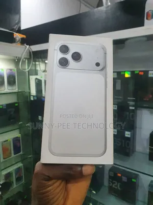 New Apple iPhone 17 Pro Max 512 GB White