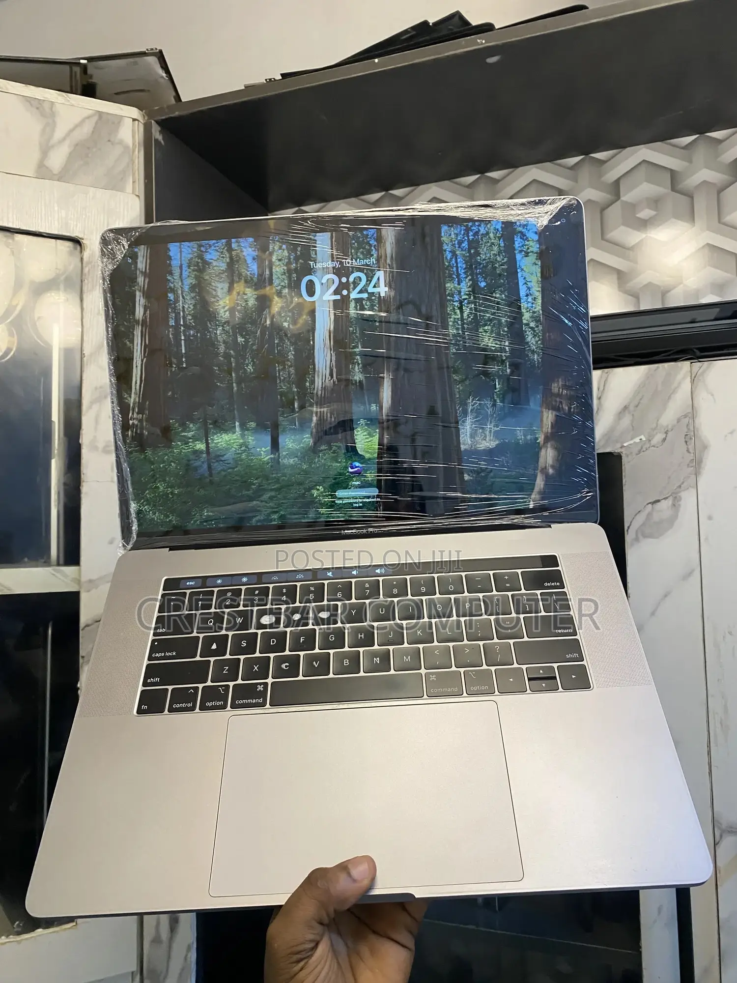 Laptop Apple MacBook Pro 2018 16GB Intel Core i7 SSD 256GB