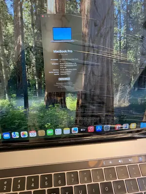Laptop Apple MacBook Pro 2018 16GB Intel Core i7 SSD 256GB