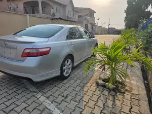 Toyota Camry 2009 Silver