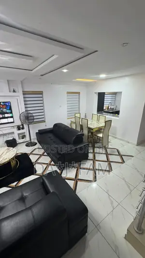 4 Bed Room 5 Bathroom Duplex All Ensuite