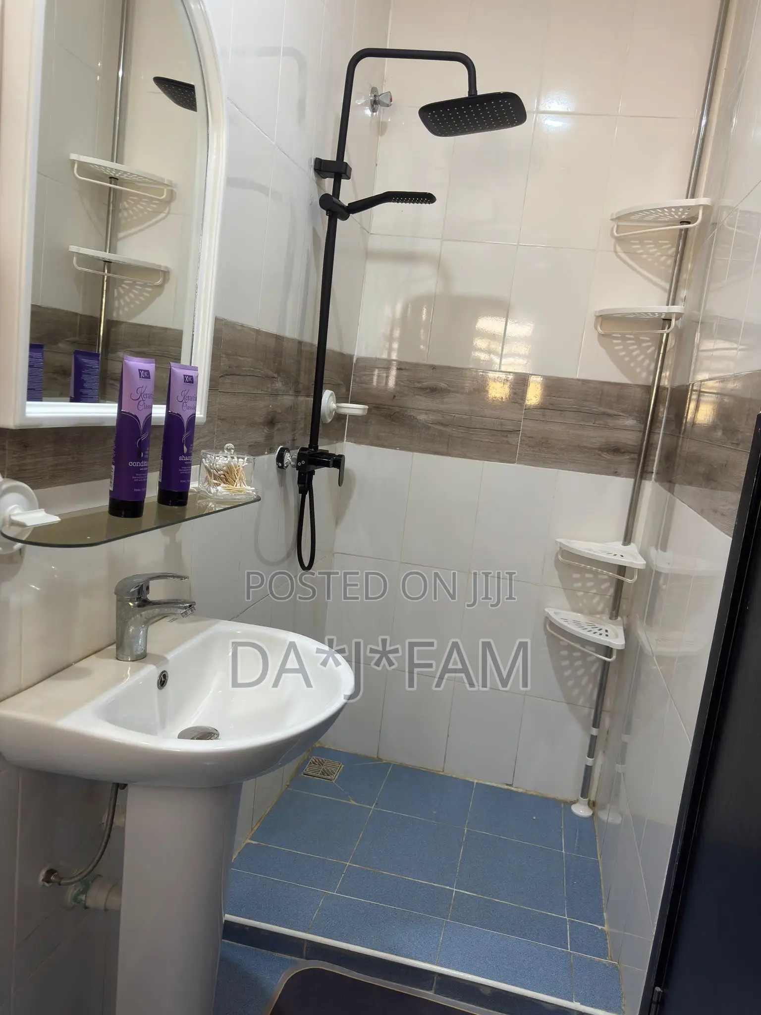 4 Bed Room 5 Bathroom Duplex All Ensuite