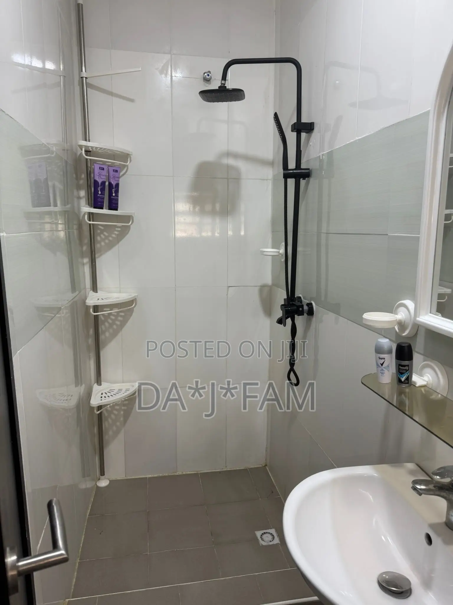 4 Bed Room 5 Bathroom Duplex All Ensuite