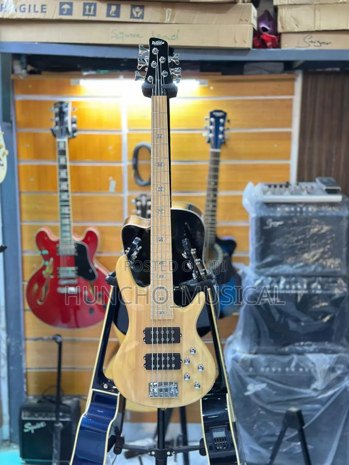 Quality Base Guitar