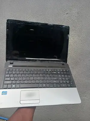 Laptop Acer Aspire E1-422 4GB Intel Core i5 HDD 320GB