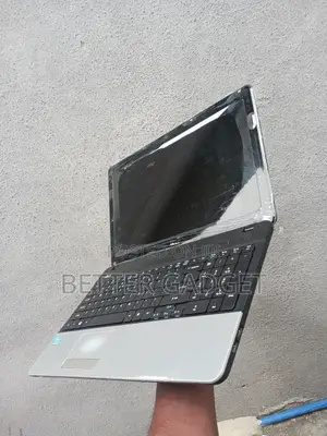 Laptop Acer Aspire E1-422 4GB Intel Core i5 HDD 320GB