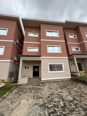 4bdrm Duplex in Stallion Valley, Life Camp for rent