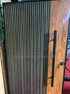 Luxe Pivot Smart Doors