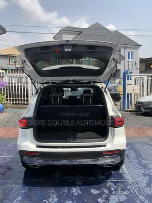Mercedes-Benz GLB-Class 2022 White