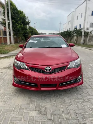 Toyota Camry SE V6 4dr Sedan (3.5L 6cyl 6A) 2012 Red