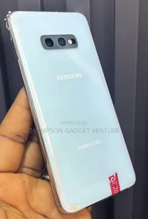 Samsung Galaxy S10e 128 GB Silver
