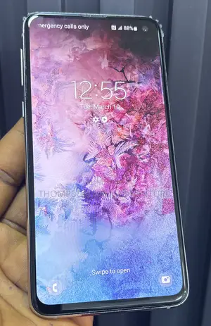 Samsung Galaxy S10e 128 GB Silver
