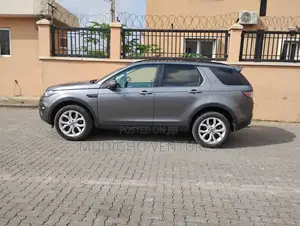 Land Rover Discovery Sport SE 2015 Gray