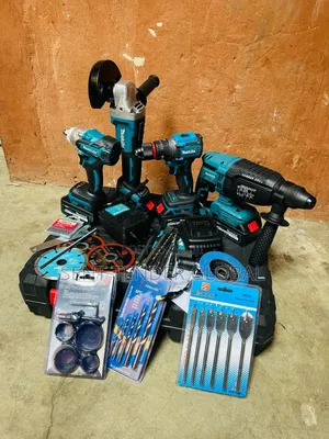 Makita 4 in 1 Combo Machine Set
