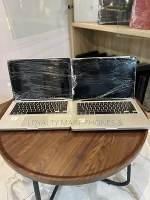 Laptop Apple MacBook 2012 8GB Intel Core i7 HDD 256GB