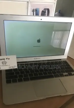 Laptop Apple MacBook 2011 2GB Intel Core 2 Duo SSHD (Hybrid) 256GB