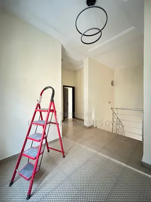 4bdrm Duplex in Ologolo Lekki Lagos for rent