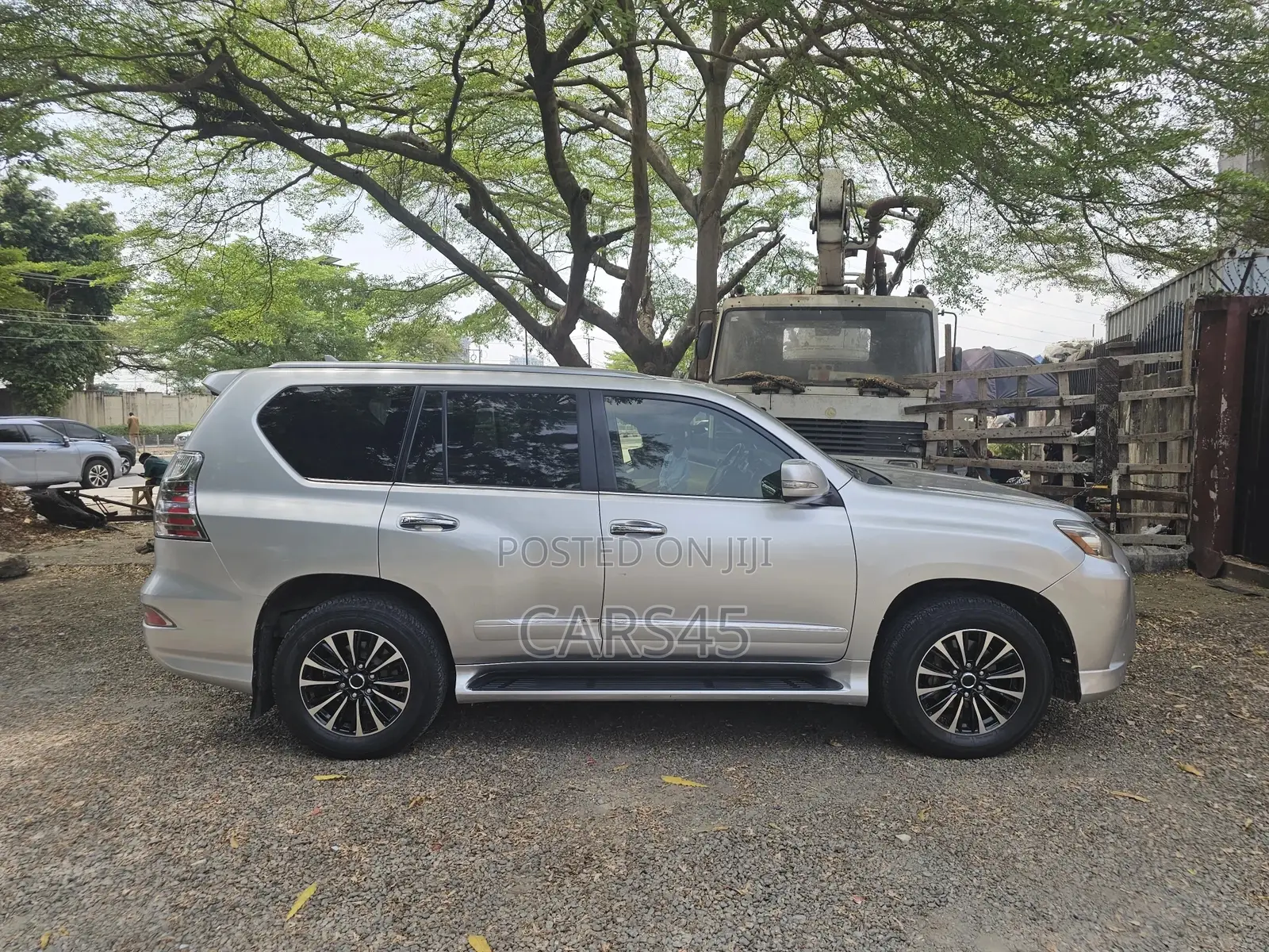 Lexus GX 2014 Silver