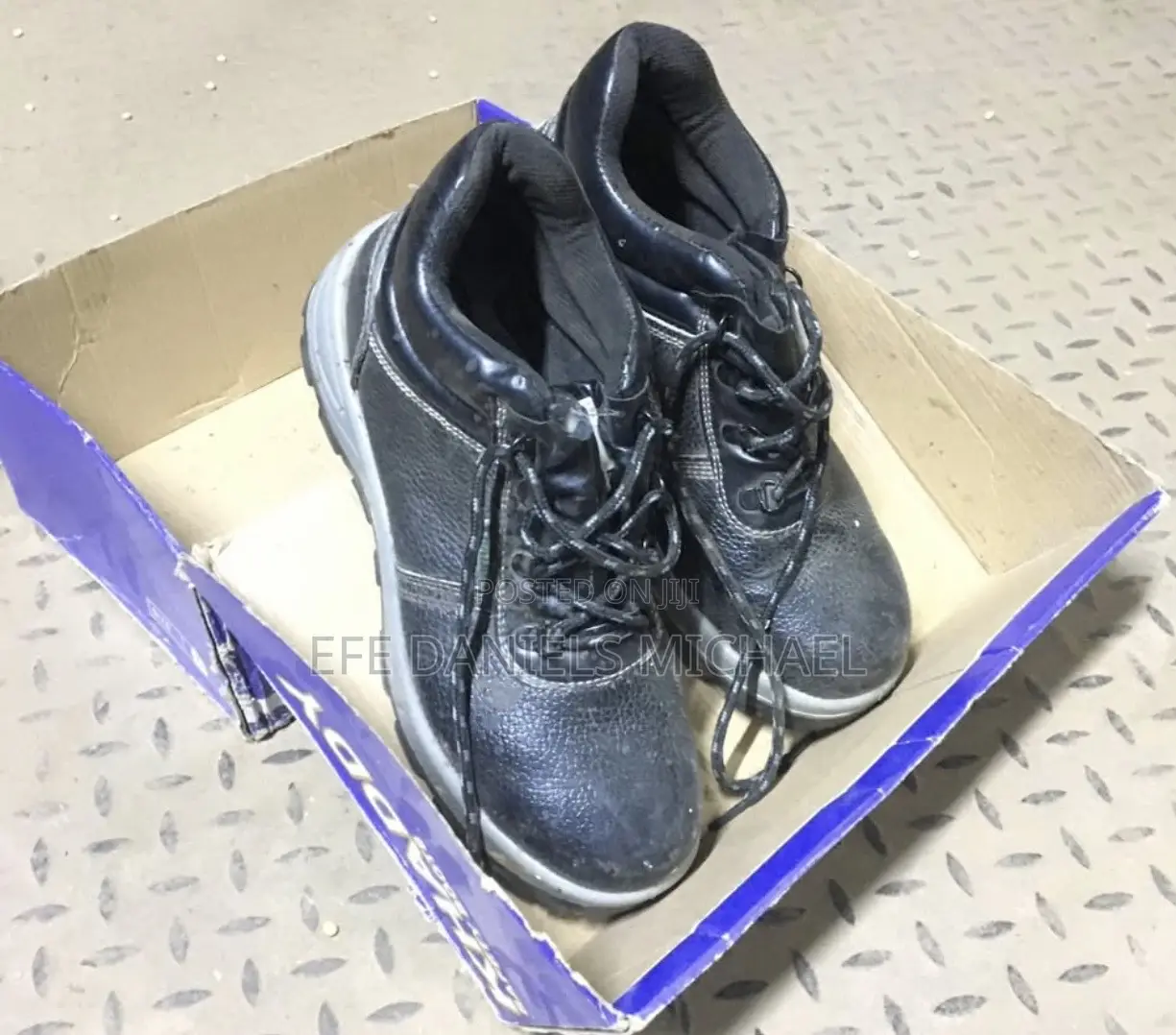 Salary Shoes Boot