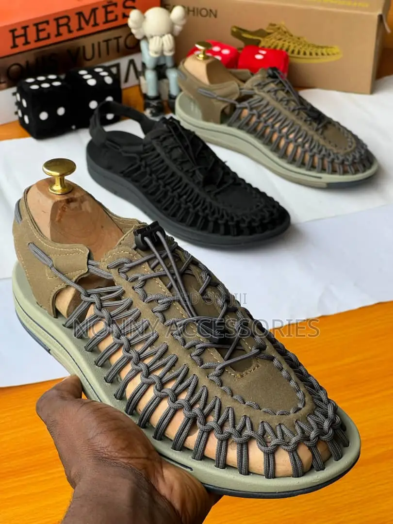 Woven Sandal Sneaker – Closed-Toe Sandal Size 41–45