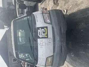 Japanese Tokunbo- 1 Ton Manual Truck