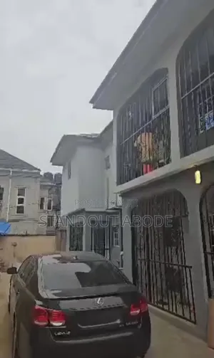 2bdrm Block of Flats in Good Location, Ejigbo / Ejigbo for sale