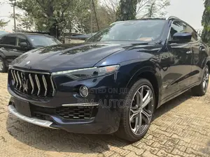 Maserati Levante GranLusso 2021 Blue