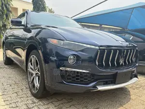 Maserati Levante GranLusso 2021 Blue