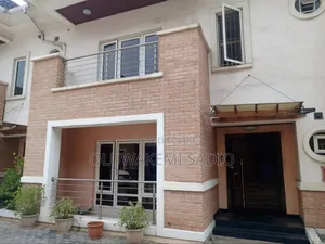 3bdrm Duplex in Ikoyi for rent