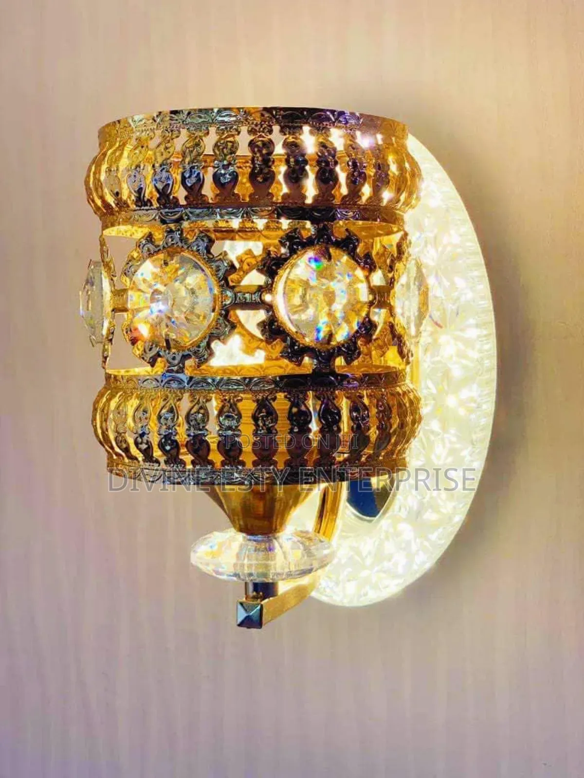 Luxe Crystal Wall Sconce