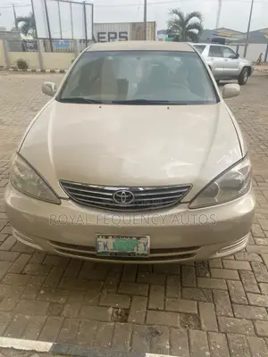 Toyota Camry 2003 Gold