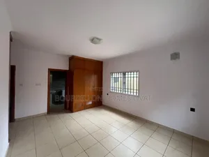 3bdrm Apartment in Lekki Phase 1 Lagos for rent