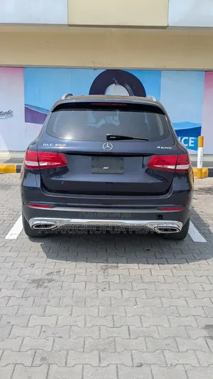 Mercedes-Benz GLC-Class 2017 Blue