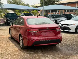 Toyota Corolla LE 2021