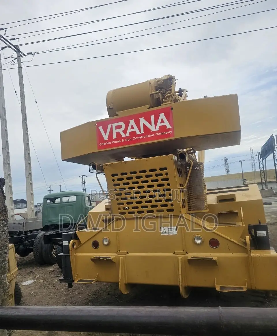 Motor Crane 35tons
