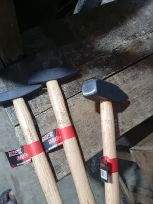Engineering Hammer 500g