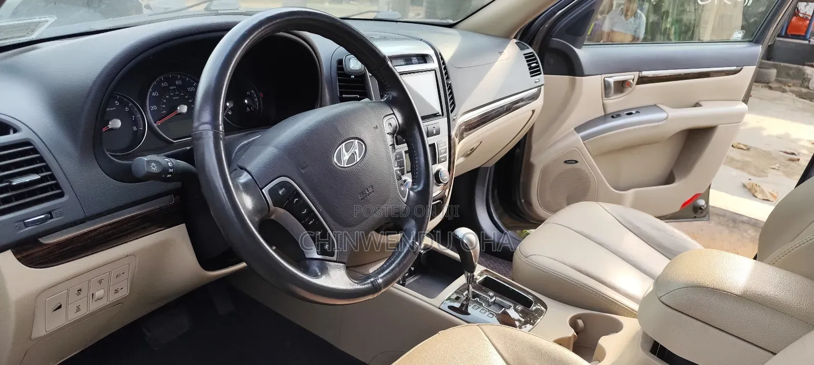 Hyundai Santa Fe 2012 Gray
