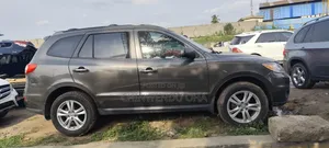 Hyundai Santa Fe 2012 Gray