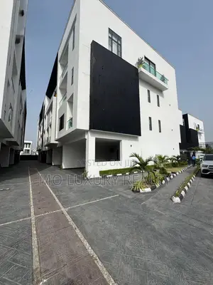 4bdrm Townhouse / Terrace in Ikate-Elegushi for rent