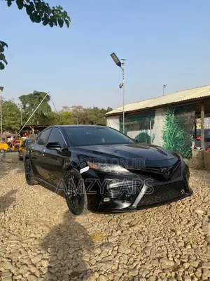Toyota Camry SE FWD 2020 Black