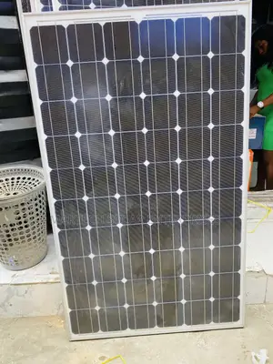 300w Canadian Solar Panel With 25 Years Guarantee
