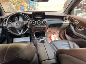 Mercedes-Benz GLC-Class 2016 Silver