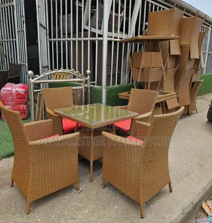 Indoor/Outdoor 4-Seater Rattan Chairs